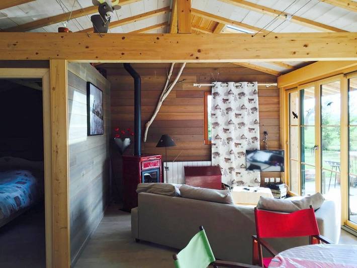 Location de vacances pour 5 personnes, avec vue et jardin à Orchamps-Vennes - 3
