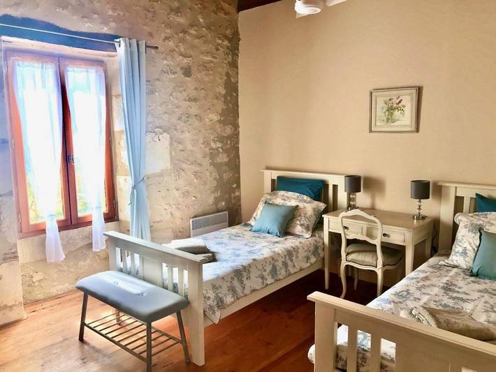 Location de vacances pour 4 personnes, avec jardin et vue ainsi que terrasse et piscine à Fumel - 2