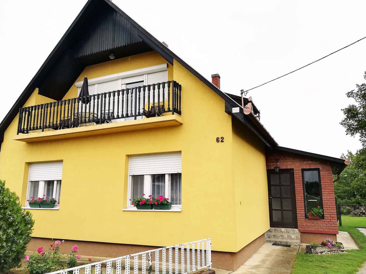 Apartamento vacacional entero, Apartamento de vacaciones con wifi y aire acondicionado in Balatonberény, Orilla sur del lago Balaton