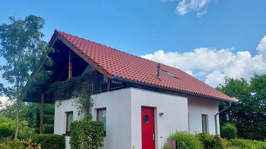 Ferienhaus für 4 Personen, mit Garten und Balkon in Emden