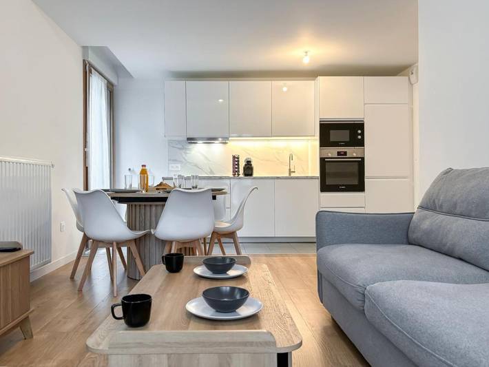 Gîte pour 6 personnes, avec terrasse et jardin dans La Plaine Saint-Denis - 4