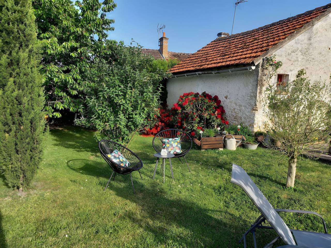 Casa Vacacional 'Cocooning Au Cœur De La' con Wi-Fi y Aire Acondicionado in Gy-en-Sologne, Sologne