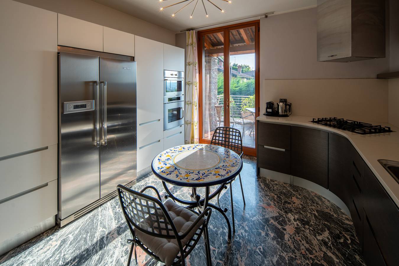 Entire apartment, Villa D'Autore in Alba, Langhe