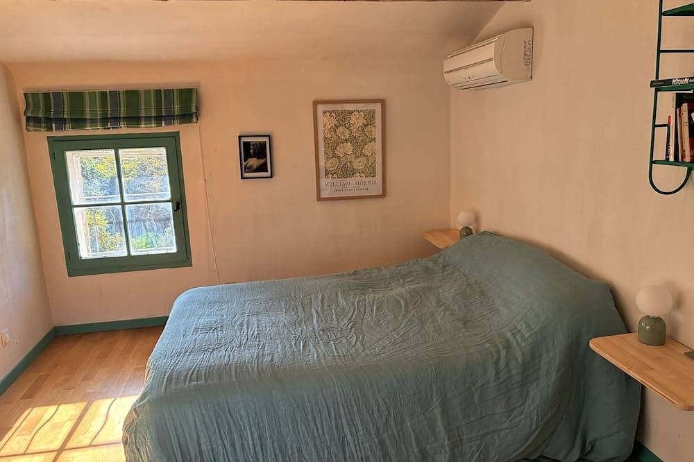 Mas provençal with swimming pool, large garden - near L'Isle-sur-la-Sorgue in Velleron, Vaucluse