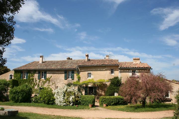 Gîte pour 6 personnes, avec piscine, adapté aux familles à Varages - 2