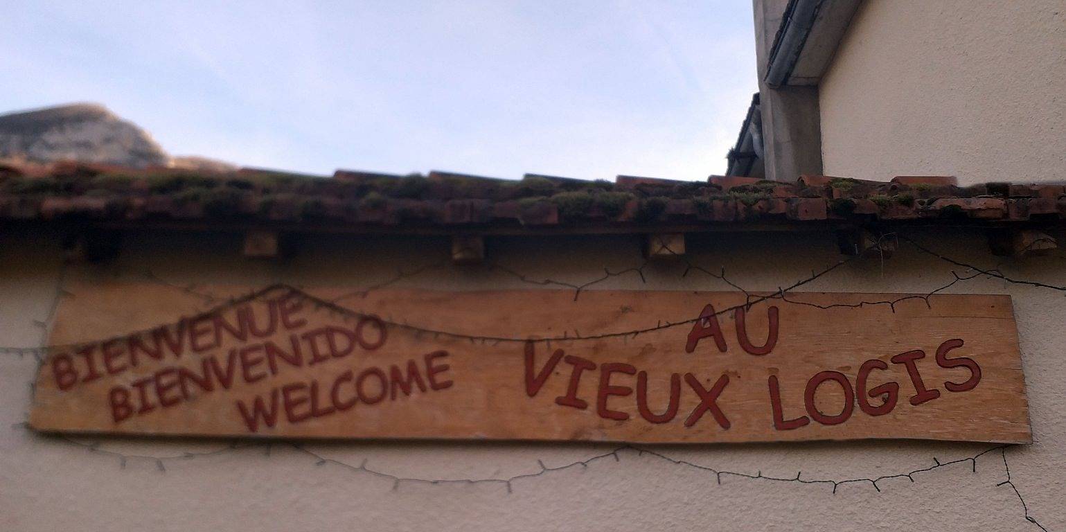 Au Vieux Logis - Chambre Pene Haute in Nistos, Hautes-Pyrénées