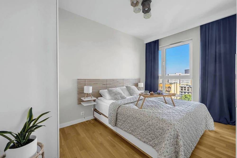 Entire apartment, Praga Apt - 57m2, Parking, Balcony - by Rentujemy in Warsaw, Masovia