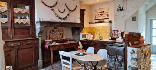 Maison De Vacances pour 5 Personnes dans Mauzun, Région de Clermont-Ferrand, Photo 3