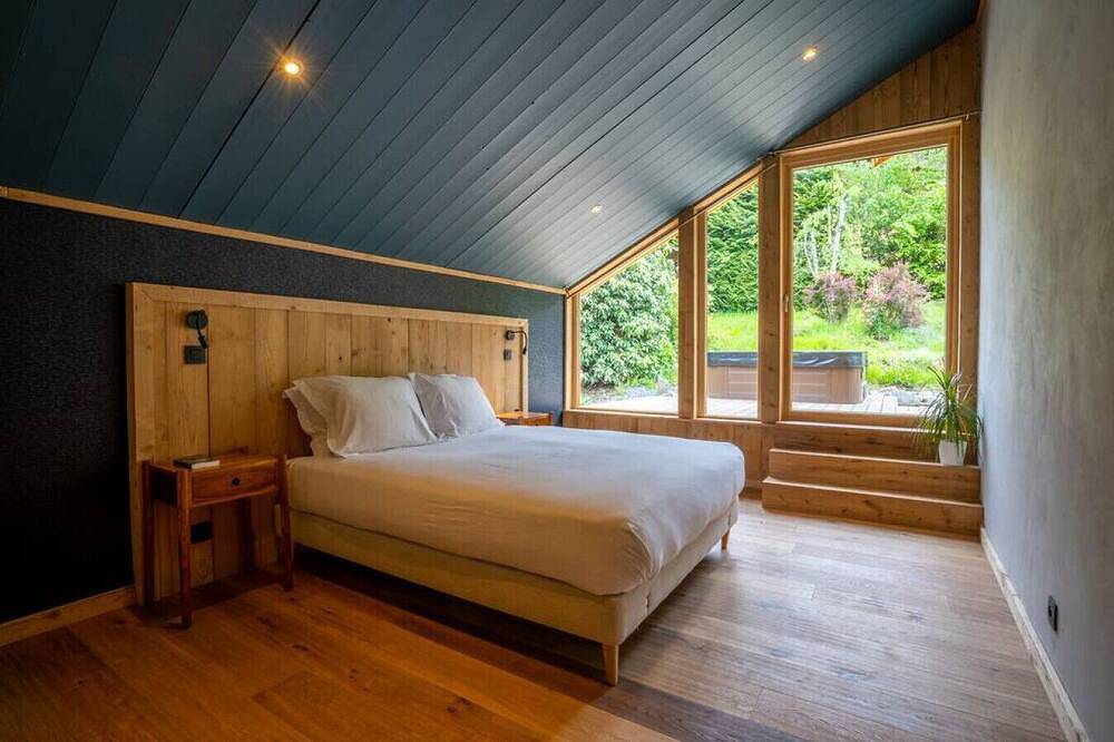 Eden - Chalet Spacieux | Views | Jacuzzi | Fireplace | Bbq in Chamonix, Mont-Blanc-Massiv