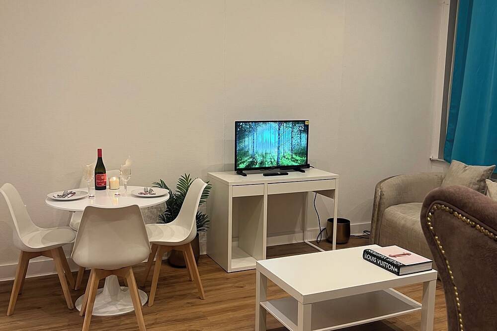 Apartamento entero, Nice 1-bedroom apartment in Namur in Namen, Namur (region)