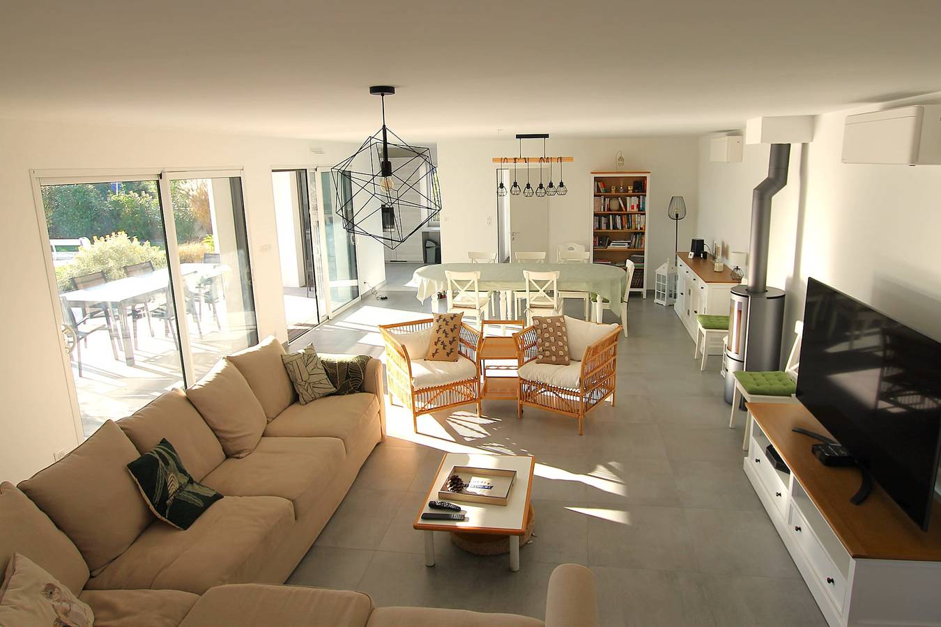 Villa Bois Marine, piscine chauffée, face au Golf et proche plage in Talmont-Saint-Hilaire, Vendée