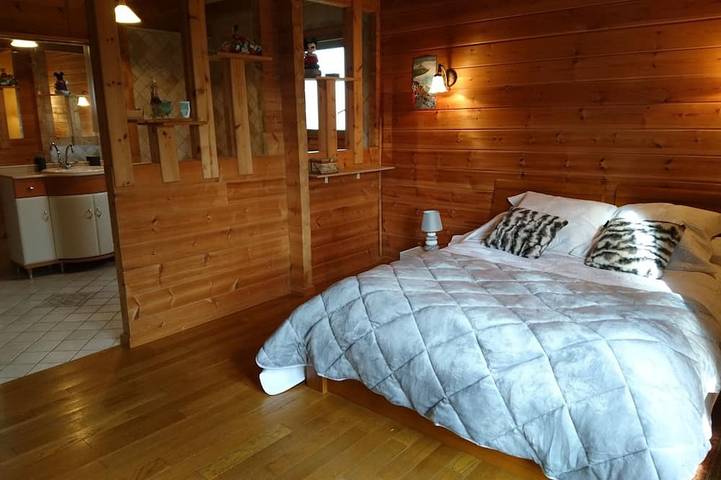 Location de vacances pour 7 personnes, avec jardin et terrasse à Lasseube - 2