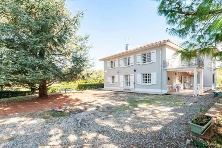 Maison de vacances pour 23 personnes, avec Balcon ainsi que Terrasse et Piscine