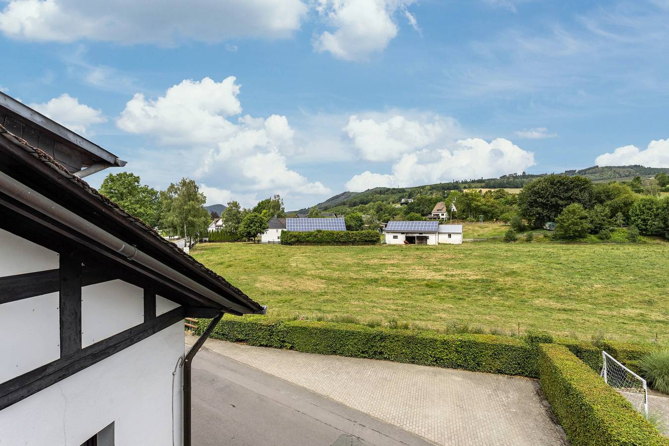 Ganze Wohnung, Fewo Wrede am Sauerland-Radring 2 mit Bergblick, Balkon und Wlan in Eslohe, Hochsauerlandkreis