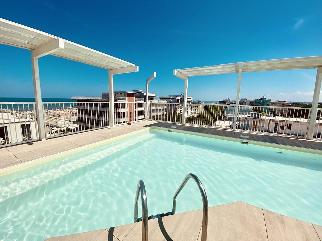 Ganze Wohnung, Residence Ten Suite 2-room-apartment 4 Persons in Rivazzurra, Rimini