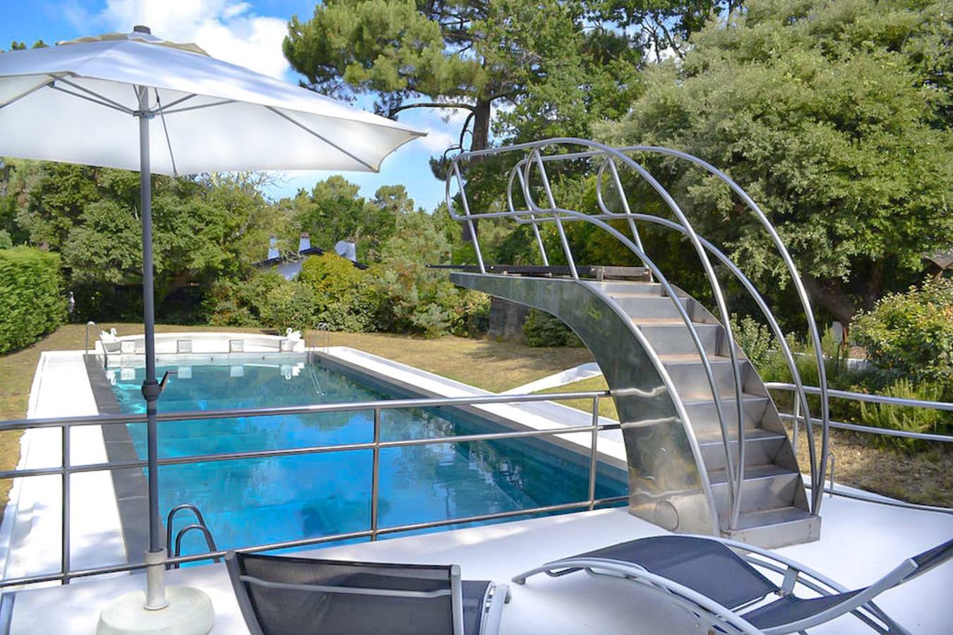 Villa Arcachonnaise spacieuse au style authentique proche de la plage in Le Moulleau, Arcachon