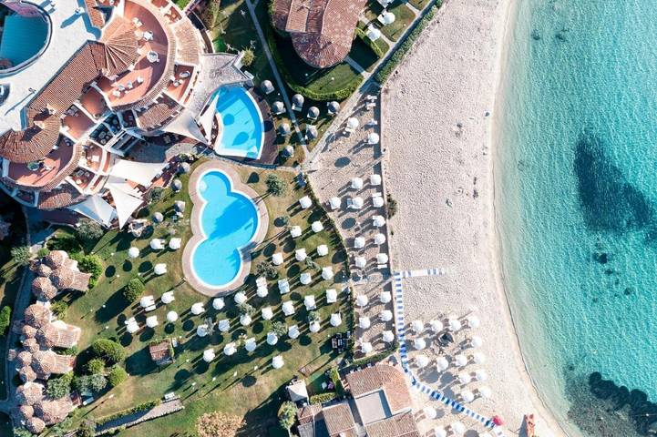 Appart’hôtel pour 4 personnes, avec vue et jardin ainsi que sauna et piscine