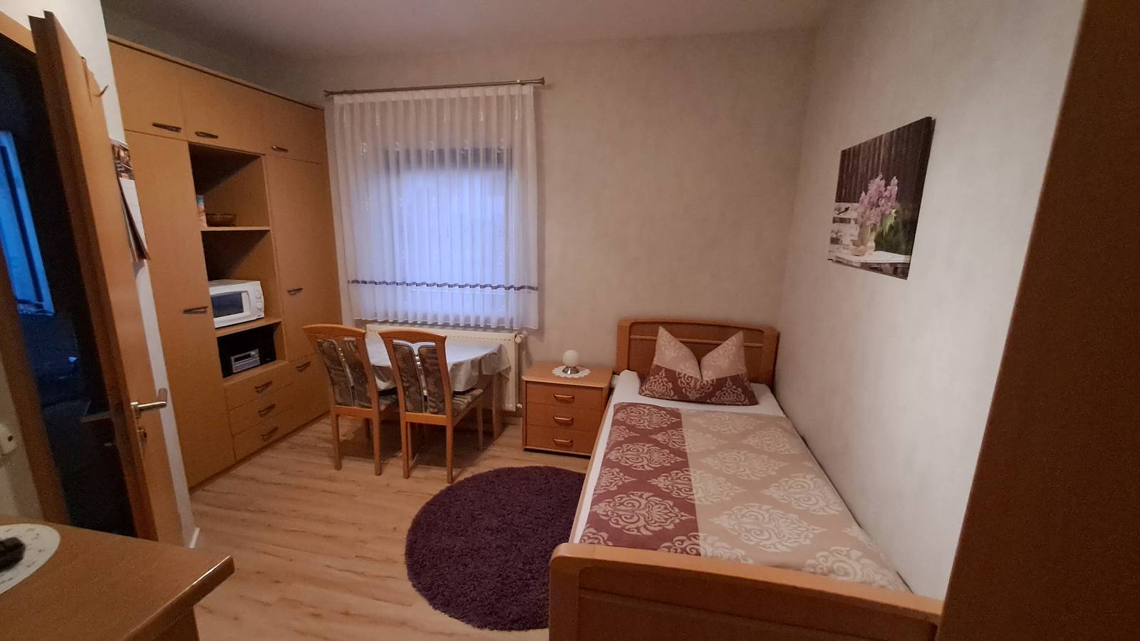 Zimmer 'Gästezimmer Karolina, Einzelbett' mit gemeinsamer Terrasse, gemeinsamem Garten und Wlan in Bad Soden-Salmünster, Main-Kinzig-Kreis