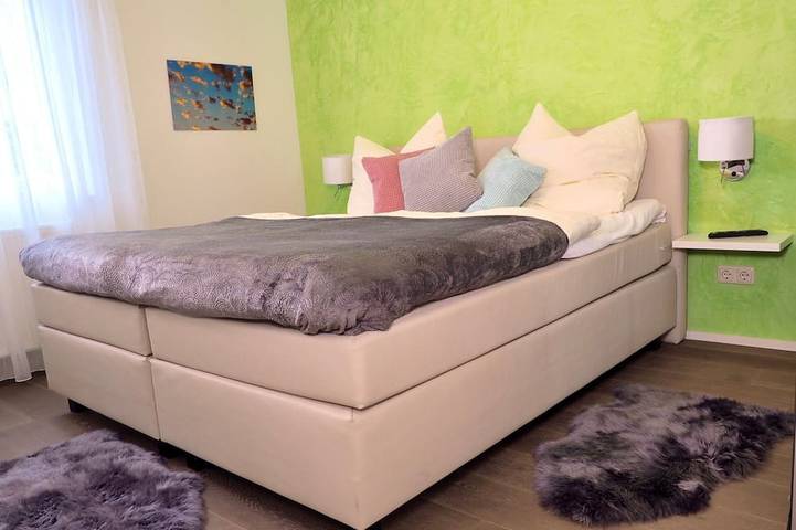 Ferienhaus für 18 Personen, mit Balkon und Whirlpool sowie Garten in Göhren-Lebbin - 2