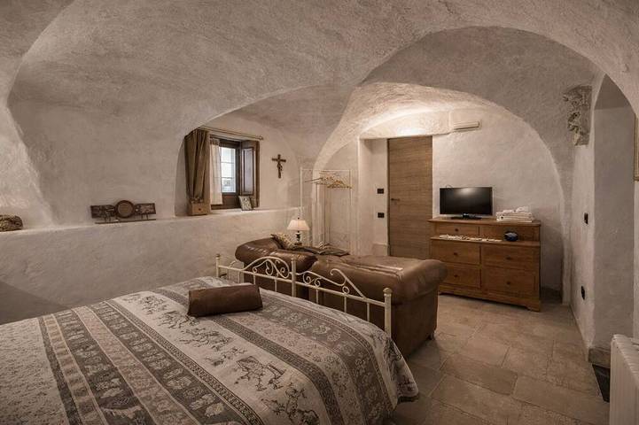 Stables-Suite mit einer freistehenden Badewanne 
typischer Trentino-Charmestil in Montagnaga (Baselga di Pinè), Baselga di Pinè