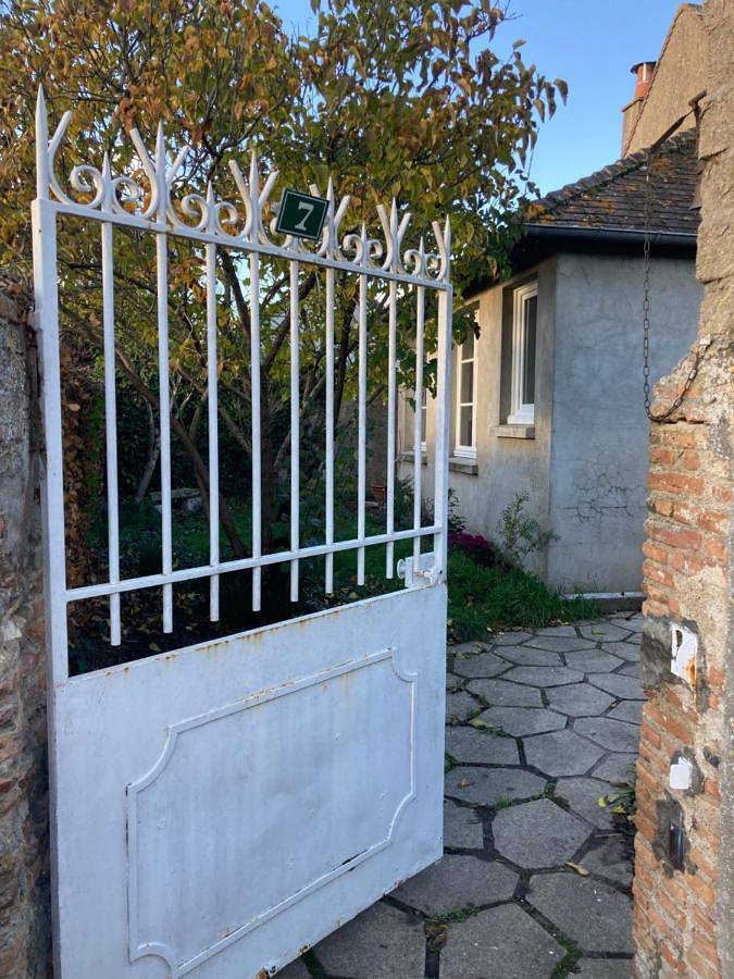 Gîte pour 4 personnes, avec jardin et terrasse, animaux acceptés à Sully-sur-Loire - 2