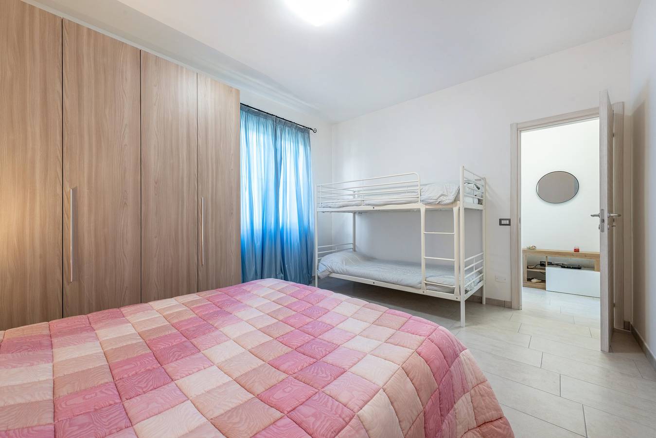 Appartement "Al Porto Balkon Dicht bij het Meer" met Wi-Fi, foto 8