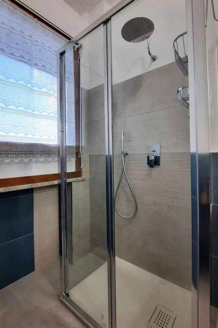 Gîte pour 8 personnes, avec balcon à Cattolica - 3