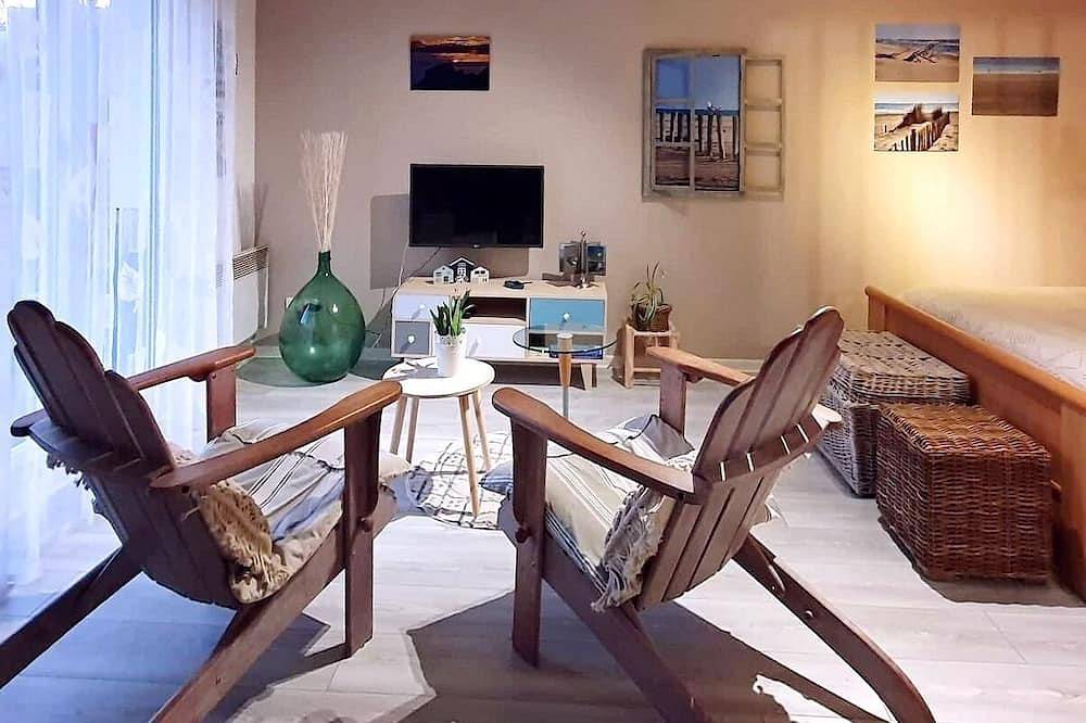 Appartement entier, Charmant Studio \"Côté Nature\" classé 3 ☆ avec terrasse in Saint-Marc, Territoire de Belfort