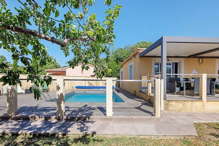 Villa pour 7 personnes, avec jardin dans les Parc national des Cévennes