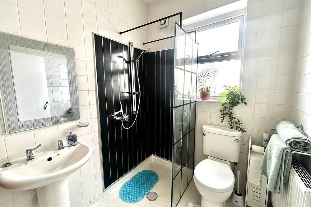Entire apartment, Beach retreat Seaford, gateway to Seven Sisters, South Downs national park - in Seaford, East Sussex