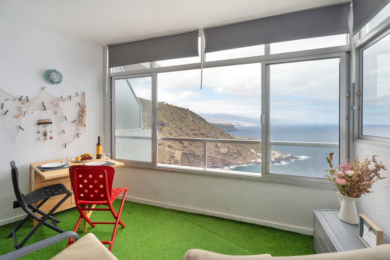 Ganzes Studio, Ferienstudio „The Blue Lighthouse“ mit Meerblick, Gemeinschaftspool und Wlan in La Matanza de Acentejo, Teneriffa Nord