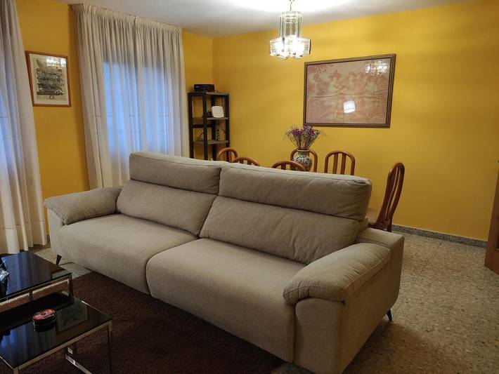 Apartamento para 10 personas, con piscina además de jardín y vistas, Se admiten mascotas en Vilaboa