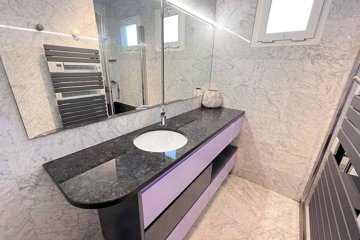Gîte pour 6 personnes, avec terrasse, animaux acceptés dans Plage Du Capelan Bandol - 4