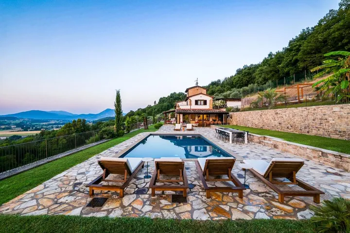 Villa per 12 persone, con piscina e giardino nonché idromassaggio - 1