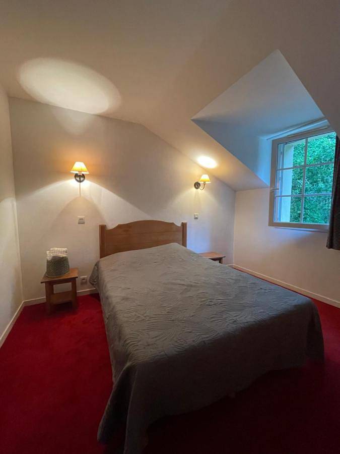 Gîte pour 5 personnes, avec terrasse ainsi que jardin et piscine, animaux acceptés à Monflanquin - 3