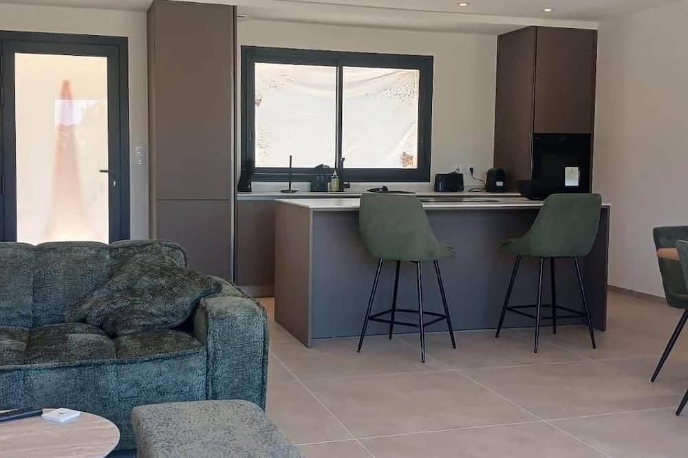 Maison Ezilia - Exceptional villa with a private pool – Mountain views, near-- - in Alata (Corsica), Ajaccio e dintorni