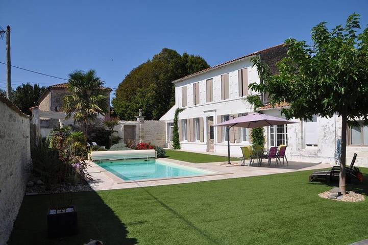 Location de vacances pour 7 personnes, avec jardin à Étaules