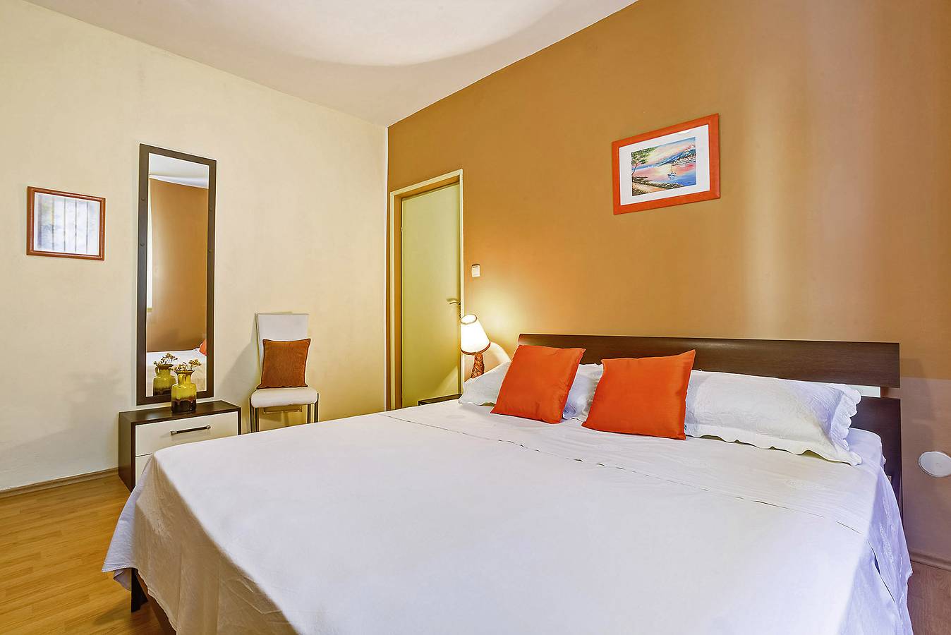 Entire apartment, Tragos in Trogir - Appartement für 2 Personen Ap1 in Trogir, Ciovo