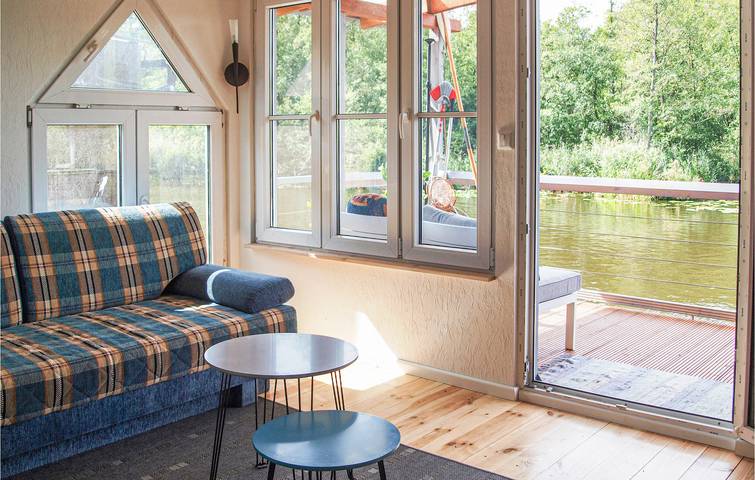 Ferienhaus für 4 Personen, mit Terrasse und Garten sowie Sauna und Seeblick in Mecklenburg-Strelitz - 2