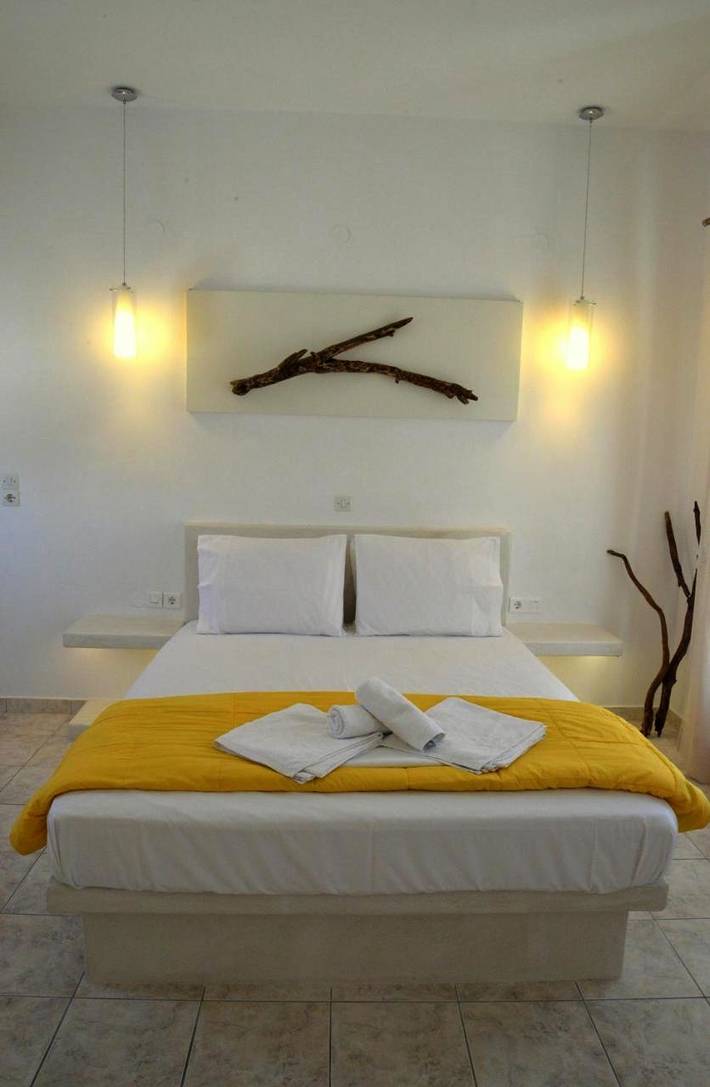 Maison d’hôte pour 2 personnes, avec terrasse dans Adamas