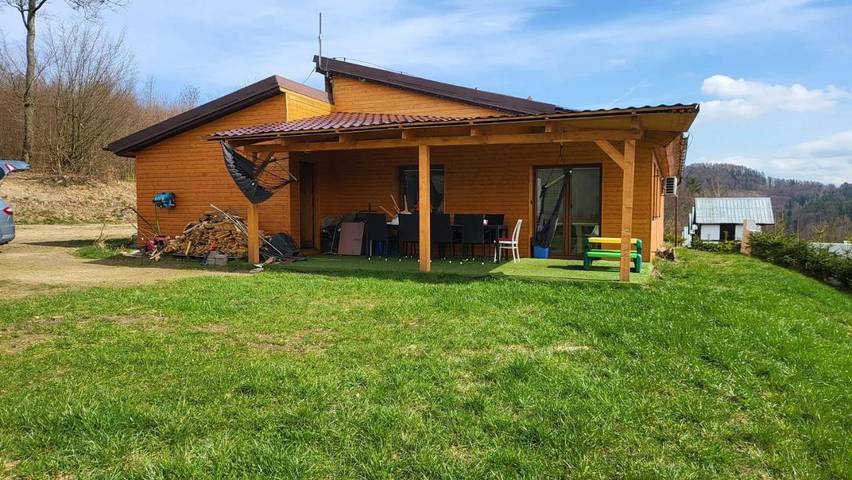 Chalet für 19 Personen, mit Whirlpool und Terrasse sowie Garten - 1