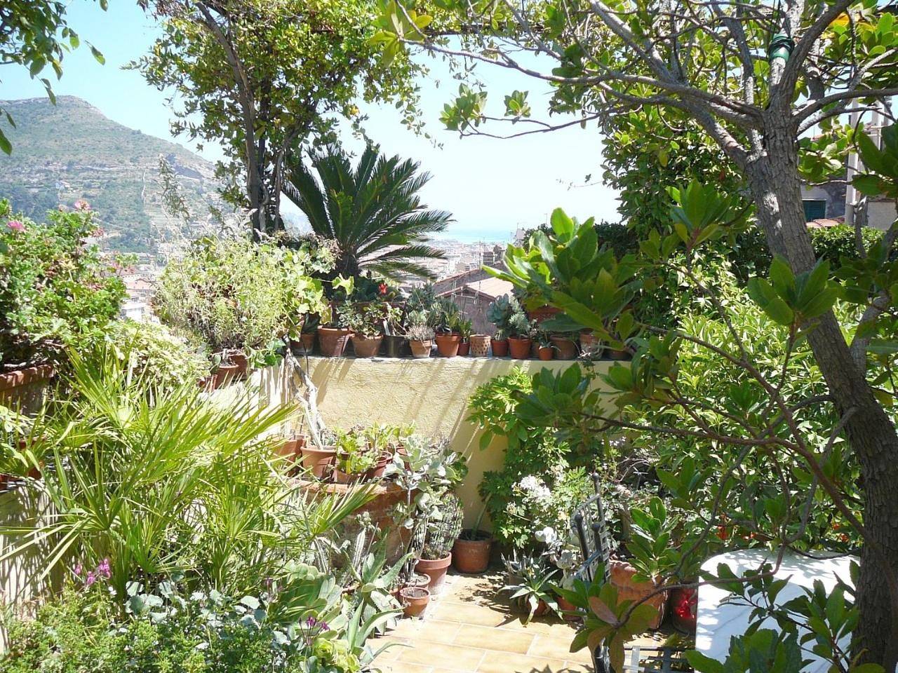 La Terrazza dei Pelargoni B&B in Ventimiglia (Ville), Région de Vintimille