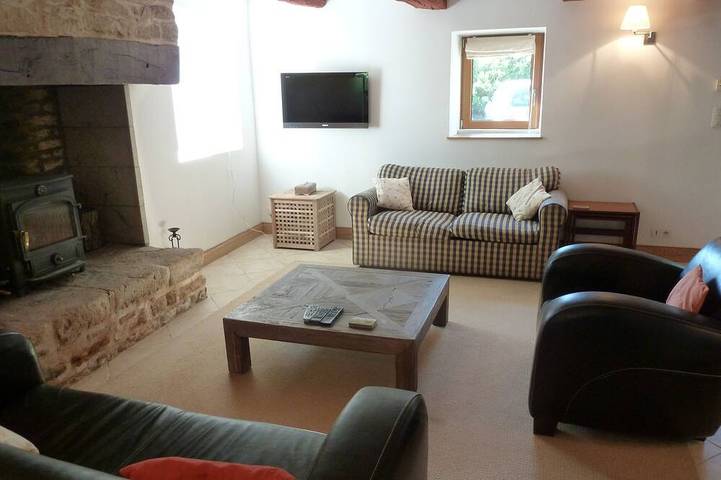 Gîte pour 7 personnes, avec terrasse et jardin à Pluherlin - 2