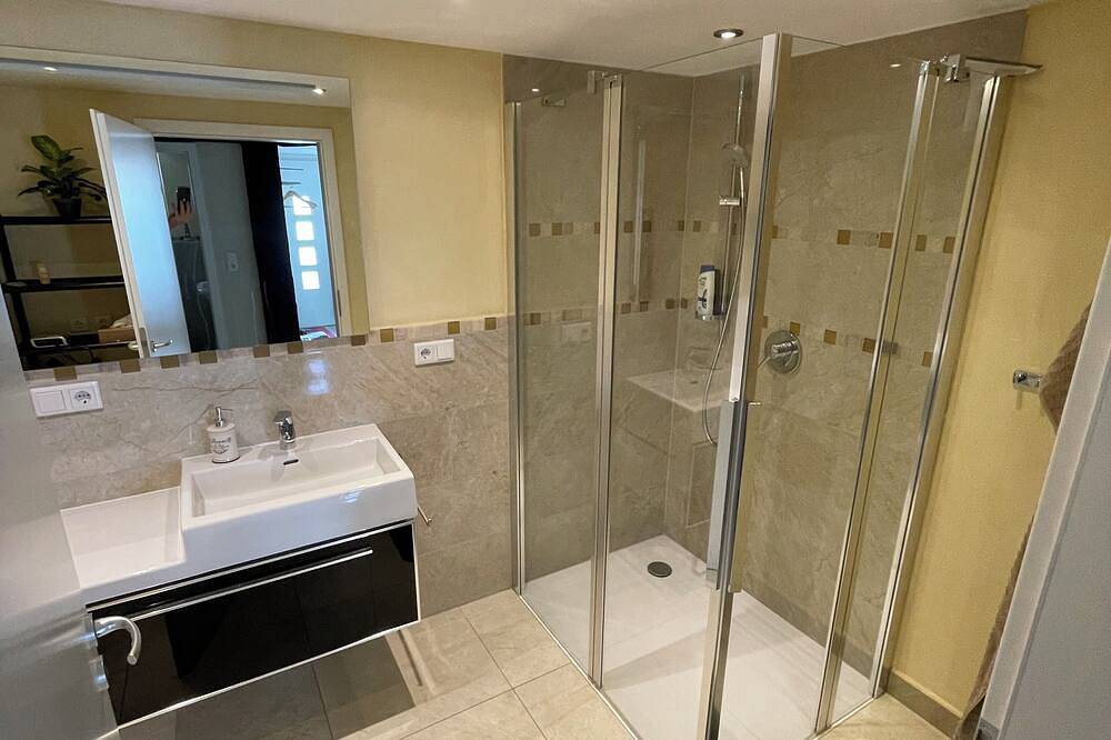 Ganze Wohnung, Rosenhof zur Weser in Stahle, Höxter