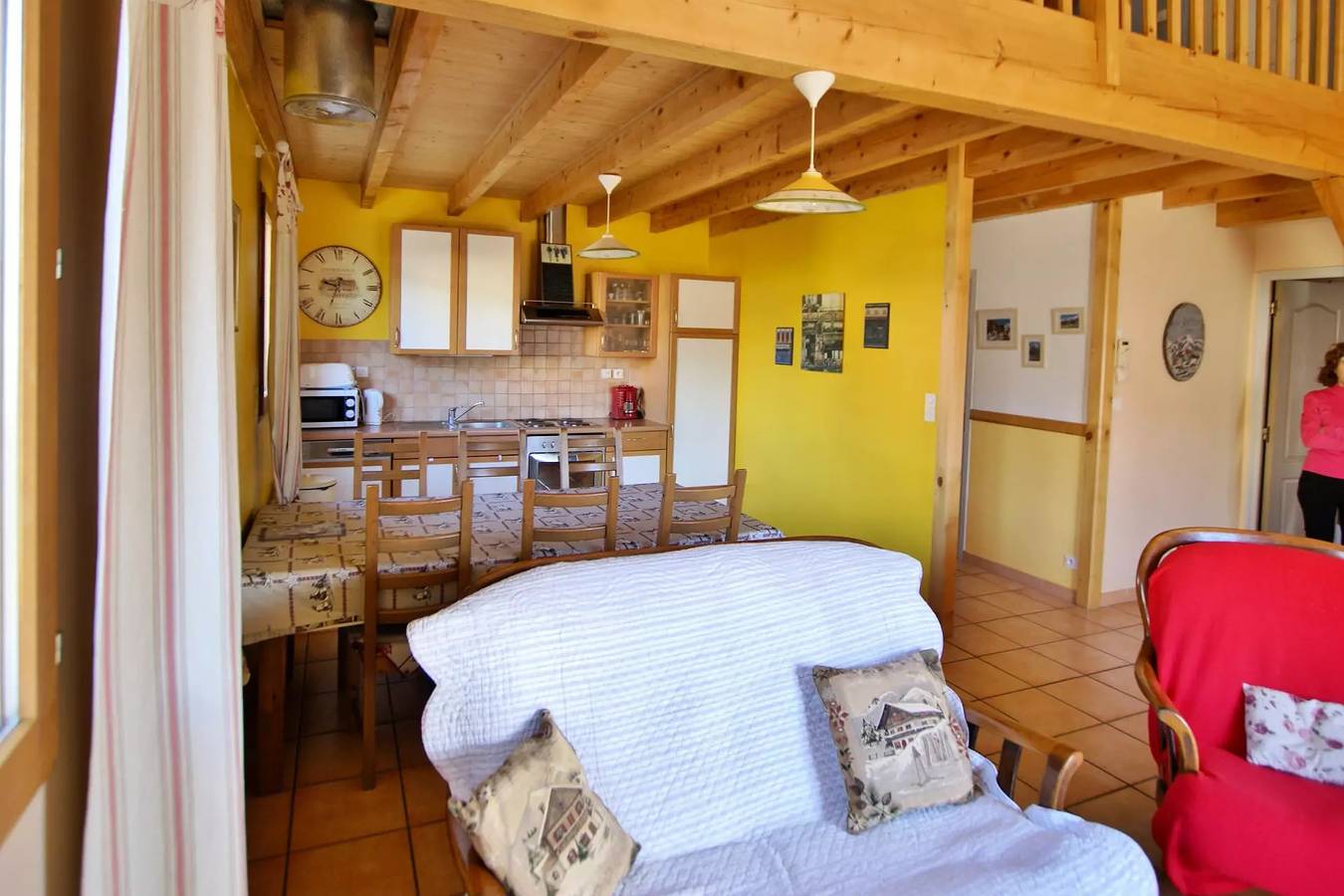 Schönes freistehendes Haus mit Terrasse & Garten in Saint-Pons, Espace Lumière