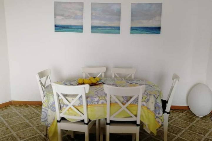 Fantastic cliffside villa—with ocean views on the Amalfi Coast in Praiano, Sorrento Coast