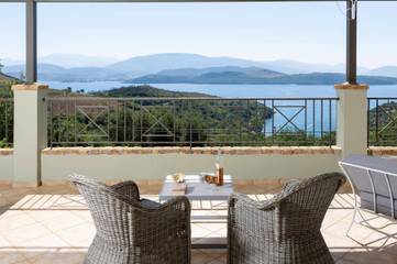 Beach House for 6 People in Corfu, Greece, Photo 4