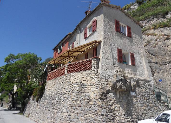 Gîte pour 5 personnes, avec Terrasse ainsi que Jardin et Vue dans les Alpes-de-Haute-Provence - 2