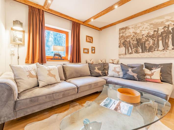 Chalet mit Ski-in und Ski-out Lage & Terrasse in Sankt Johann in Tirol, Kaisergebirge