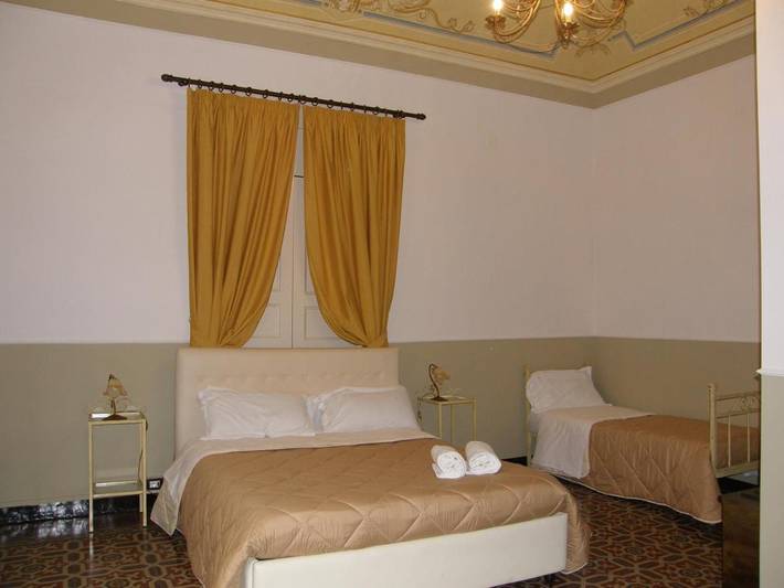 Maison d’hôte pour 2 personnes, avec balcon et vue, animaux acceptés à Catane - 4